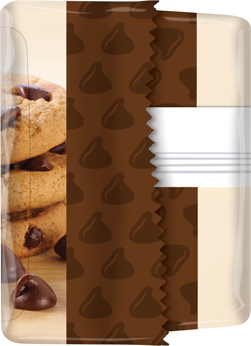 slide 6 of 9, Voortman Bakery Cookie Choc Chip, 8.04 oz