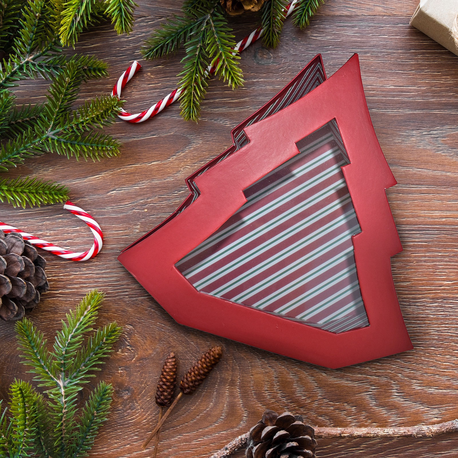 slide 3 of 4, Tree Gift Box By Ashland, 8.5 in x 8.5 in x 3 in