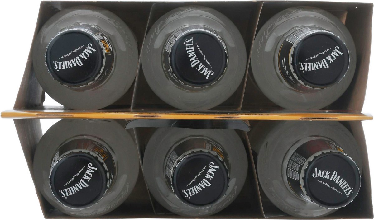 slide 2 of 8, Jack Daniel'S Country Cocktail Malt Southern Citrus Jack Daniel's Country Cocktails Southern Citrus, 6 Pack, 10 fl oz Glass Bottles, 4.8% ABV, Domestic Flavored Malt Beverage, 6 ct; 10 oz