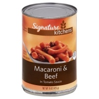 slide 1 of 1, Signature Kitchens Macaroni & Beef In Tomato Sauce, 15 oz