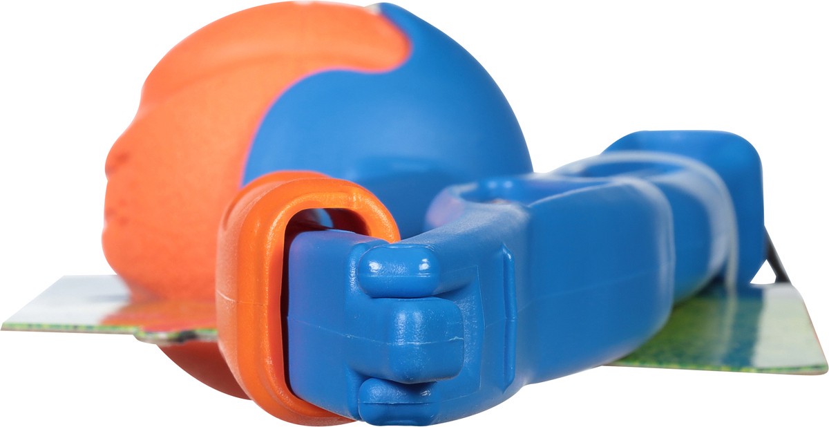 slide 4 of 9, Chuckit! Chuckit Fetch & Fold Launcher, Medium, 2 ct