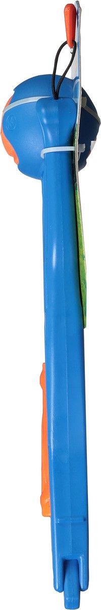 slide 8 of 9, Chuckit! Chuckit Fetch & Fold Launcher, Medium, 2 ct