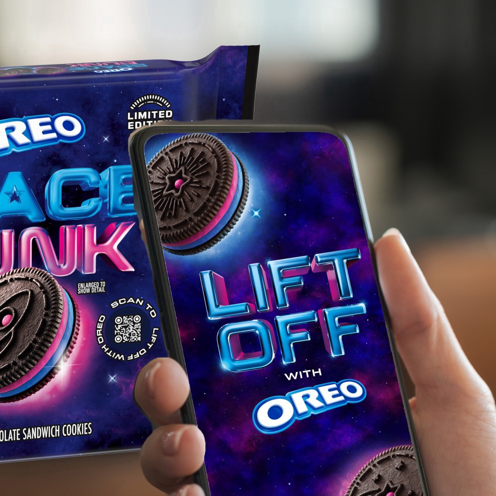 slide 3 of 6, Oreo Space Dunk Chocolate Sandwich Cookies Limited Edition, 10.68 oz