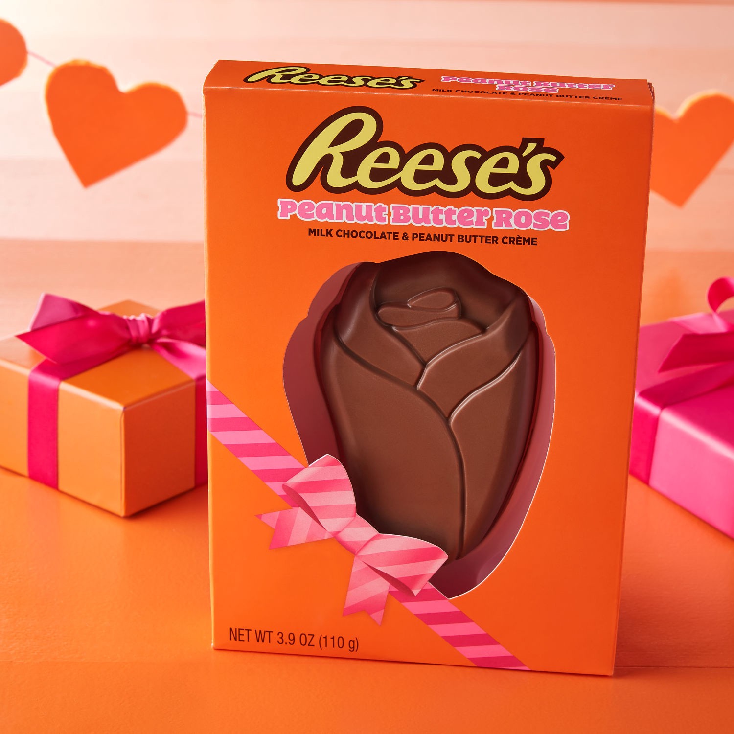 slide 6 of 8, Reese's Milk Chocolate Peanut Butter Creme Rose, Valentine's Day Candy Gift Box, 3.9 oz, 3.9 oz