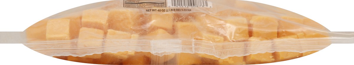 slide 6 of 6, First Street Cubed Cheddar Cheese, 2.5 lb