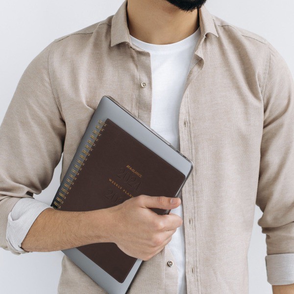 slide 7 of 8, 2024-2025 At-A-Glance Signature Collection Academic Weekly/Monthly Planner, 8-1/2"" X 11"", Brown, July To July, Yp905A09, 1 ct