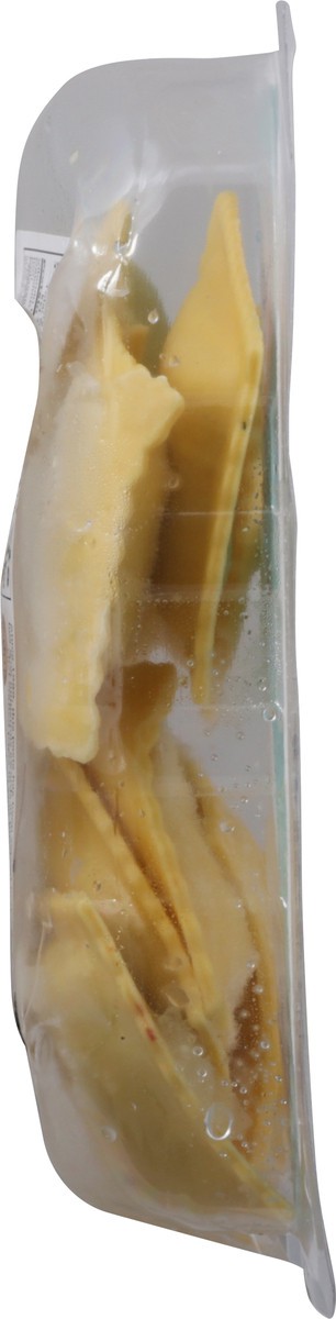 slide 4 of 14, Nuovo Fresh Mozzarella & Tomato Carprese Ravioli 9 oz,