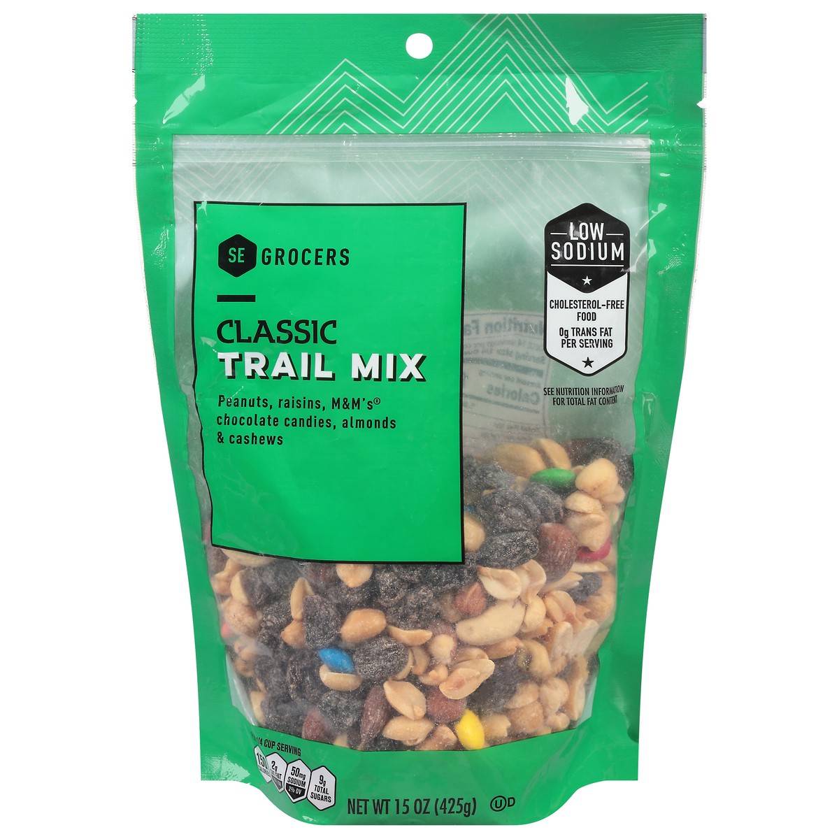 slide 4 of 4, SE Grocers Classic Trail Mix, 15 oz