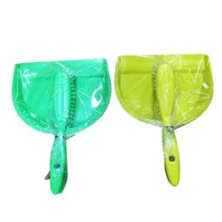 Clean Touch Dust Pan with Brush, Large