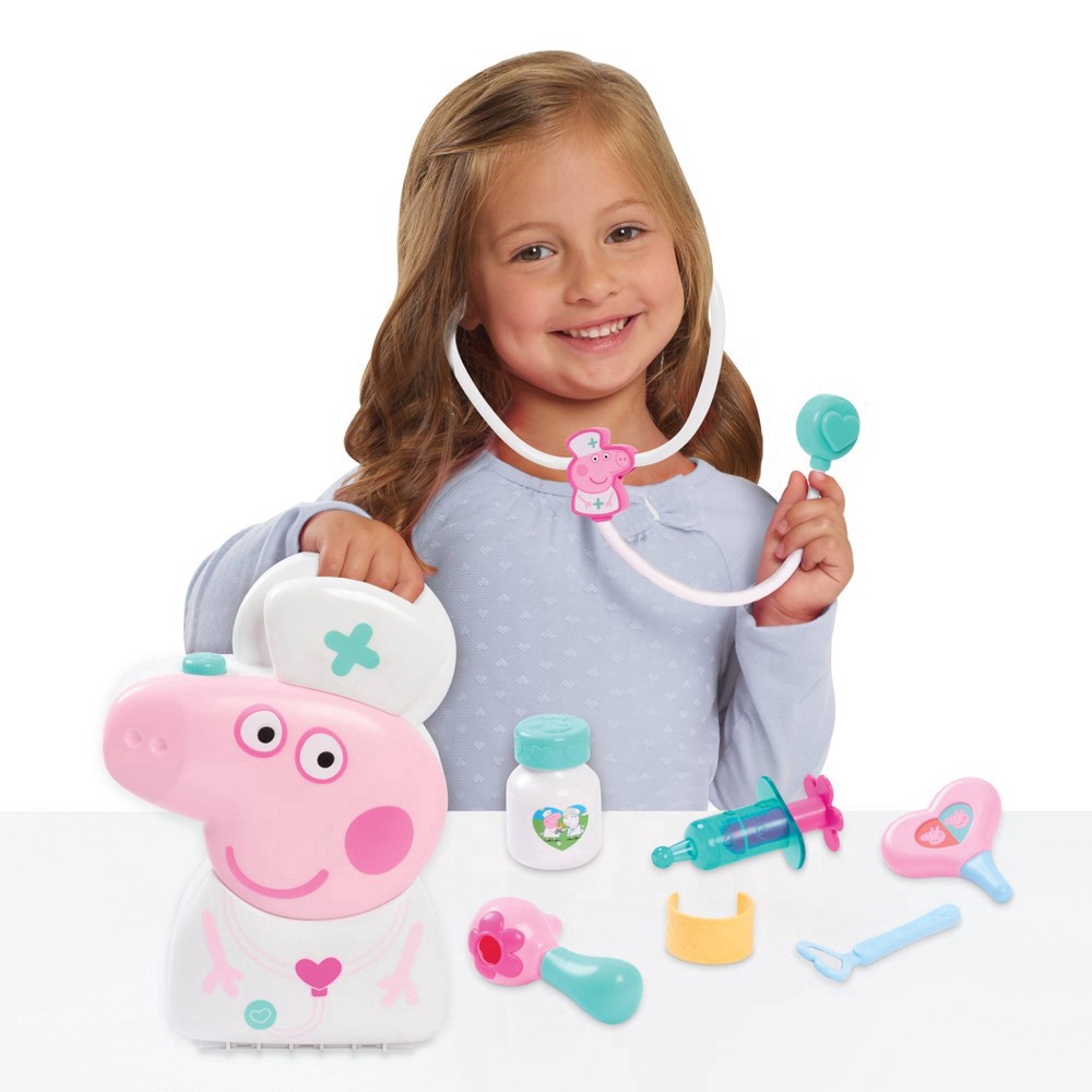slide 9 of 13, Peppa Pig Checkup Case Set, 1 ct