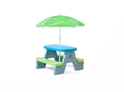 Step 2 Sun & Shade Picnic Table & Umbrell
