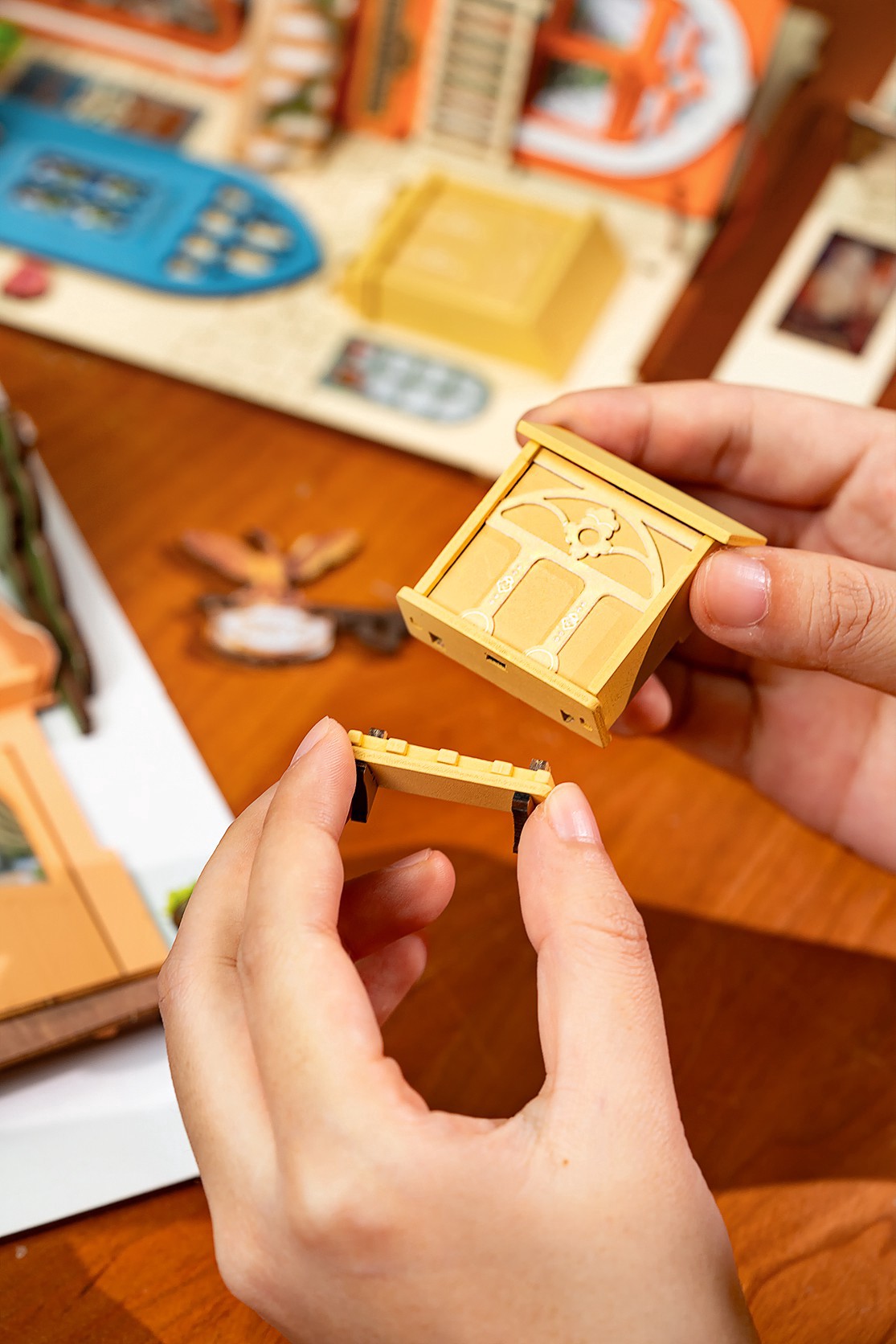 slide 9 of 10, Robotime Rolife Romantic Venice Diy Book Nook Shelf Insert Kit, 4.3 in x 7 in x 9.6 in