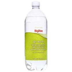 Hy-Vee White Grape Water Coolers - 1 liter
