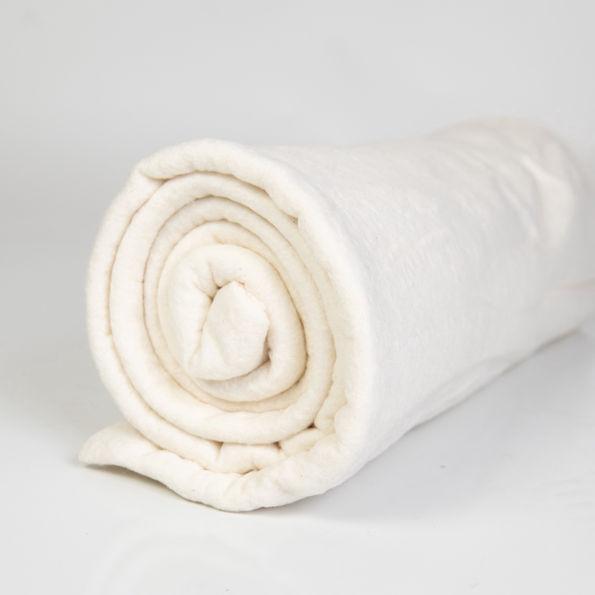 slide 3 of 3, Fairfield Quilter's 80/20 72" X 90" Twin Quilt Batting, 20 72 in x 90 in