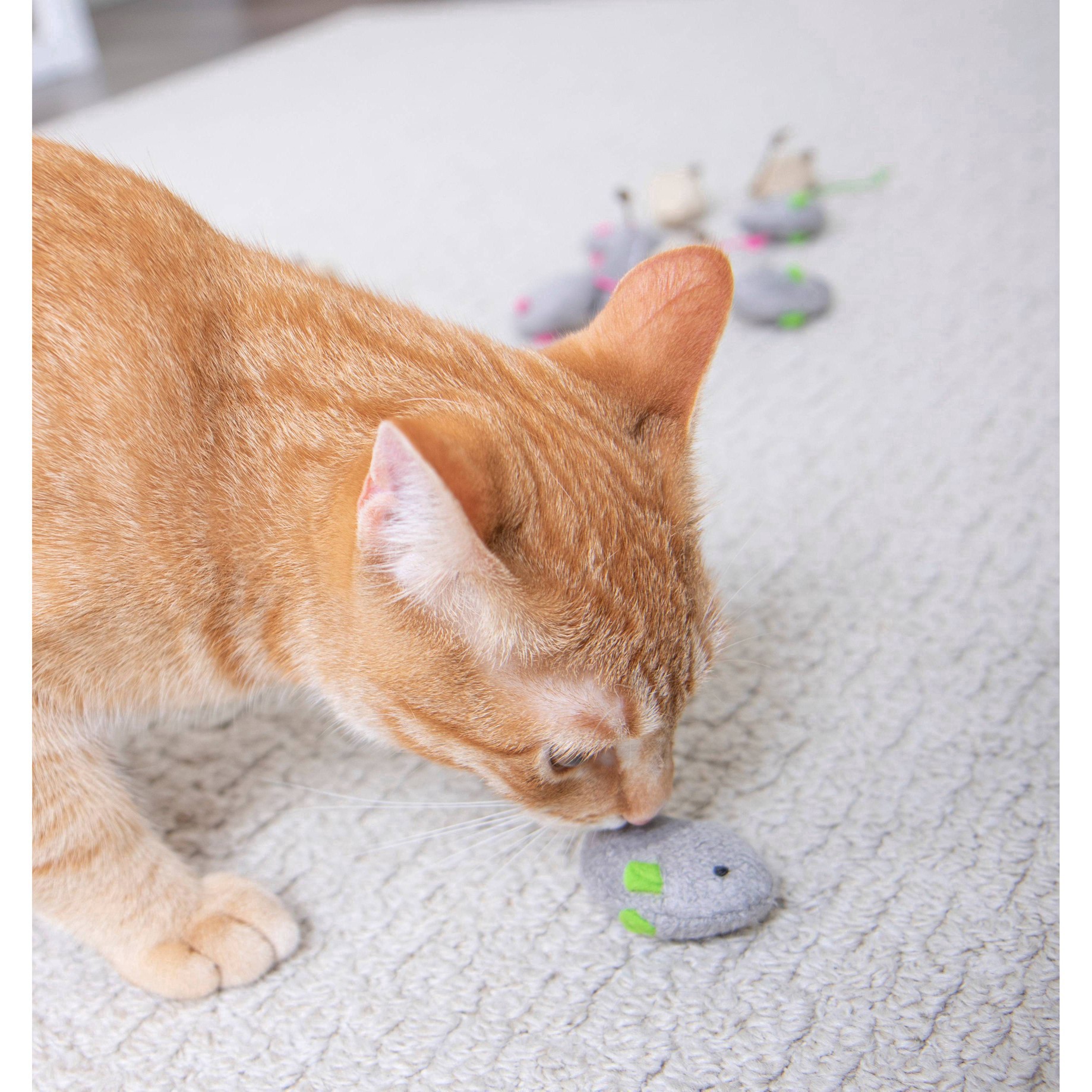 slide 63 of 102, SmartyKat Skitter Critters Catnip Mice Cat Toy - 3pk, 3 ct