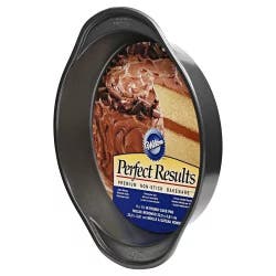 Wilton Perfect Results Non-Stick Round Cake Pan