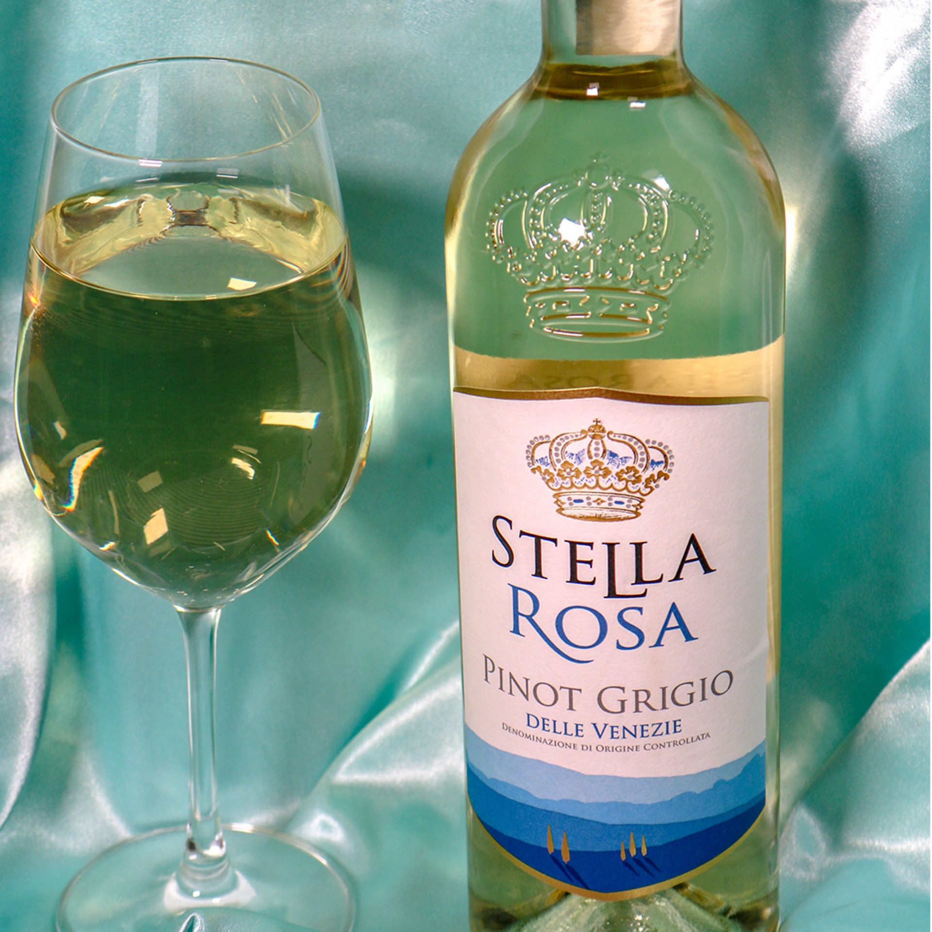 slide 7 of 9, Stella Rosa Pinot Grigio Italian White Wine 750 ml, 750 ml