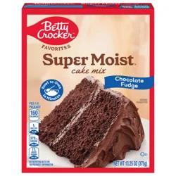 Betty Crocker Favorites Super Moist Chocolate Fudge Cake Mix, Holiday Baking, 13.25 oz