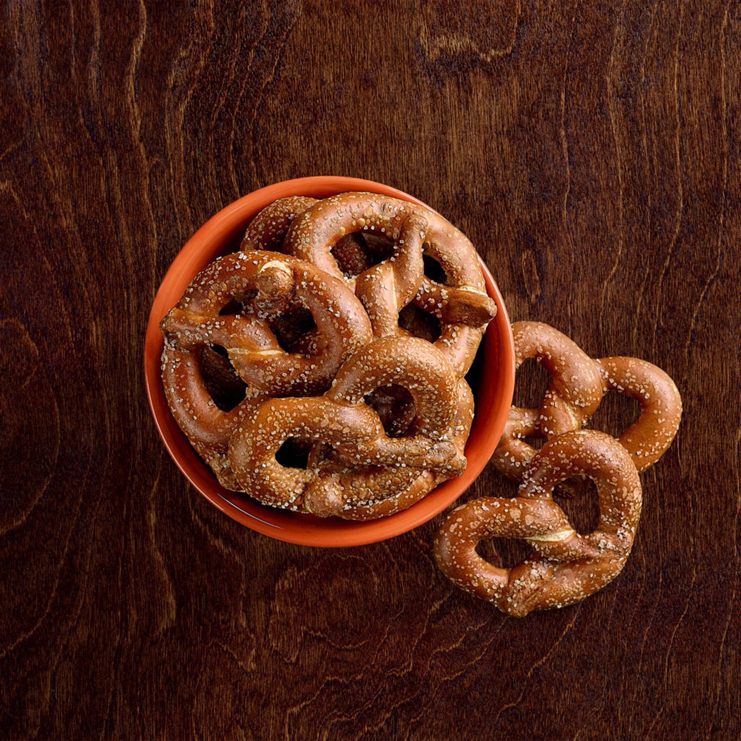 slide 19 of 80, Snyder's of Hanover Pretzels, Sourdough Hard Pretzels, Family Size 16 Oz Bag, 16 oz