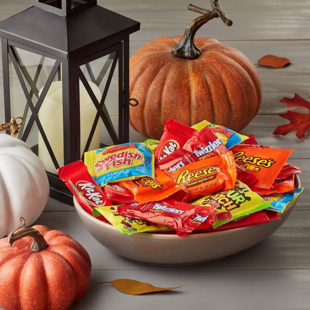 slide 7 of 7, Hershey's Reese's, KitKat, Twizzlers, Sour Patch, Sweedish Fish Halloween Candy Variety Pack, 57.1 oz