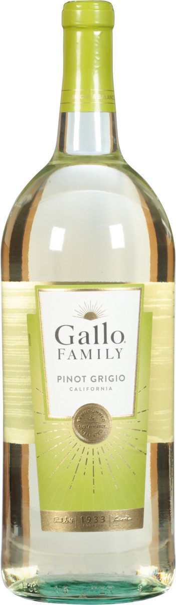 slide 11 of 12, Gallo Family Vineyards White Wine, 1.50 liter