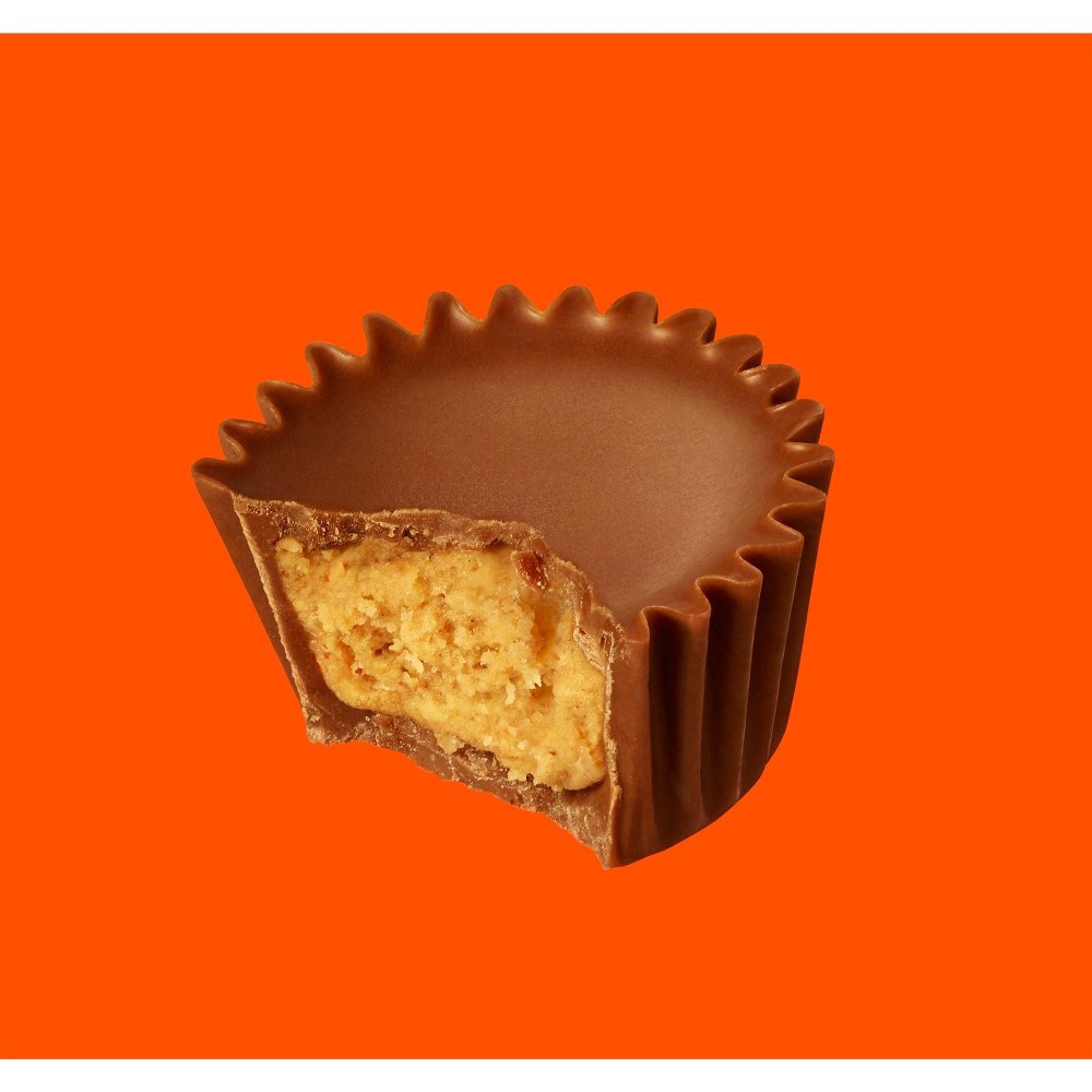 slide 7 of 9, Reese's Miniatures Peanut Butter Cups, 40 oz