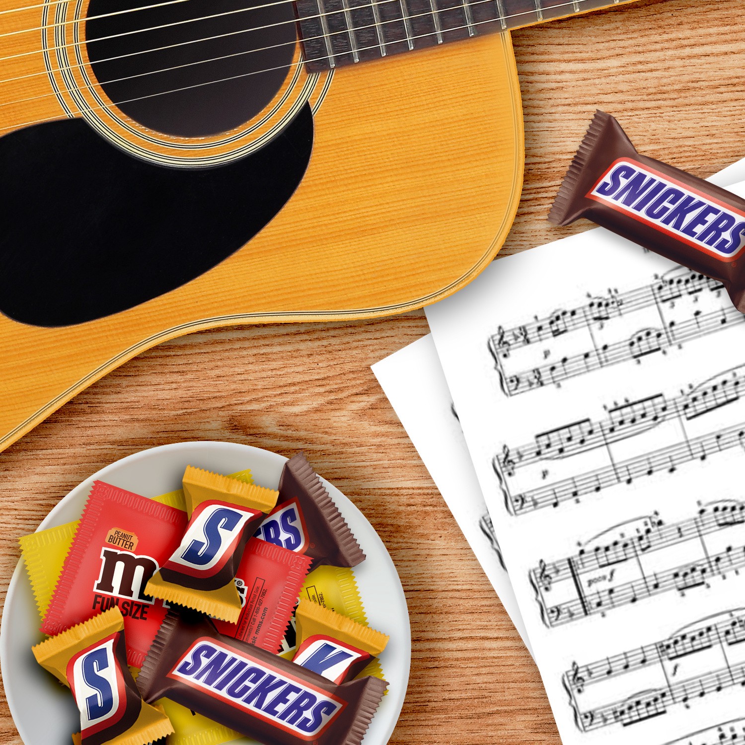 slide 4 of 8, Mixed SNICKERS & M&M'S Assorted Chocolate Candy Fun Size Peanut & Peanut Butter Lovers Variety Pack, 31.58 oz Bag, 31.58 oz