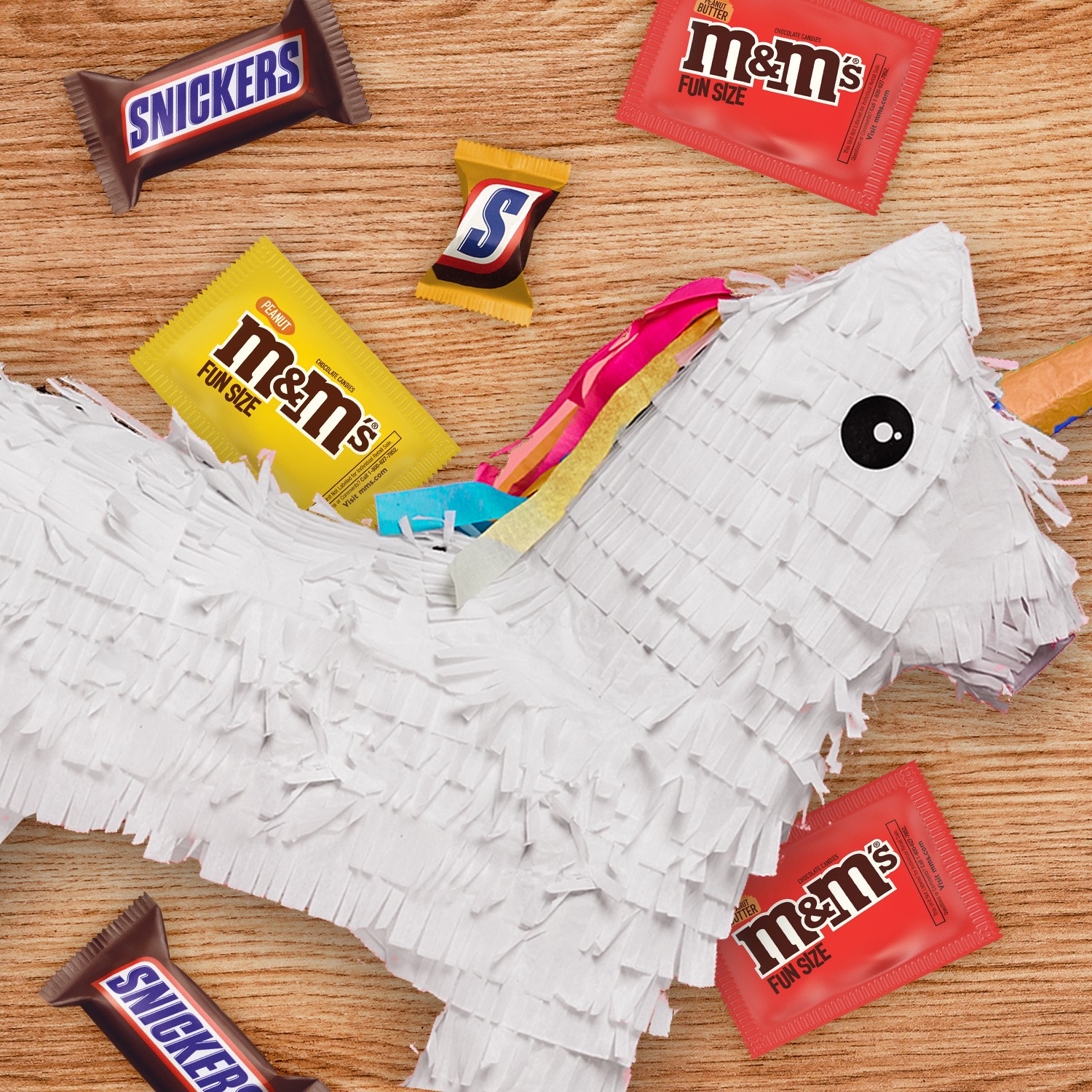 slide 8 of 8, Mixed SNICKERS & M&M'S Assorted Chocolate Candy Fun Size Peanut & Peanut Butter Lovers Variety Pack, 31.58 oz Bag, 31.58 oz