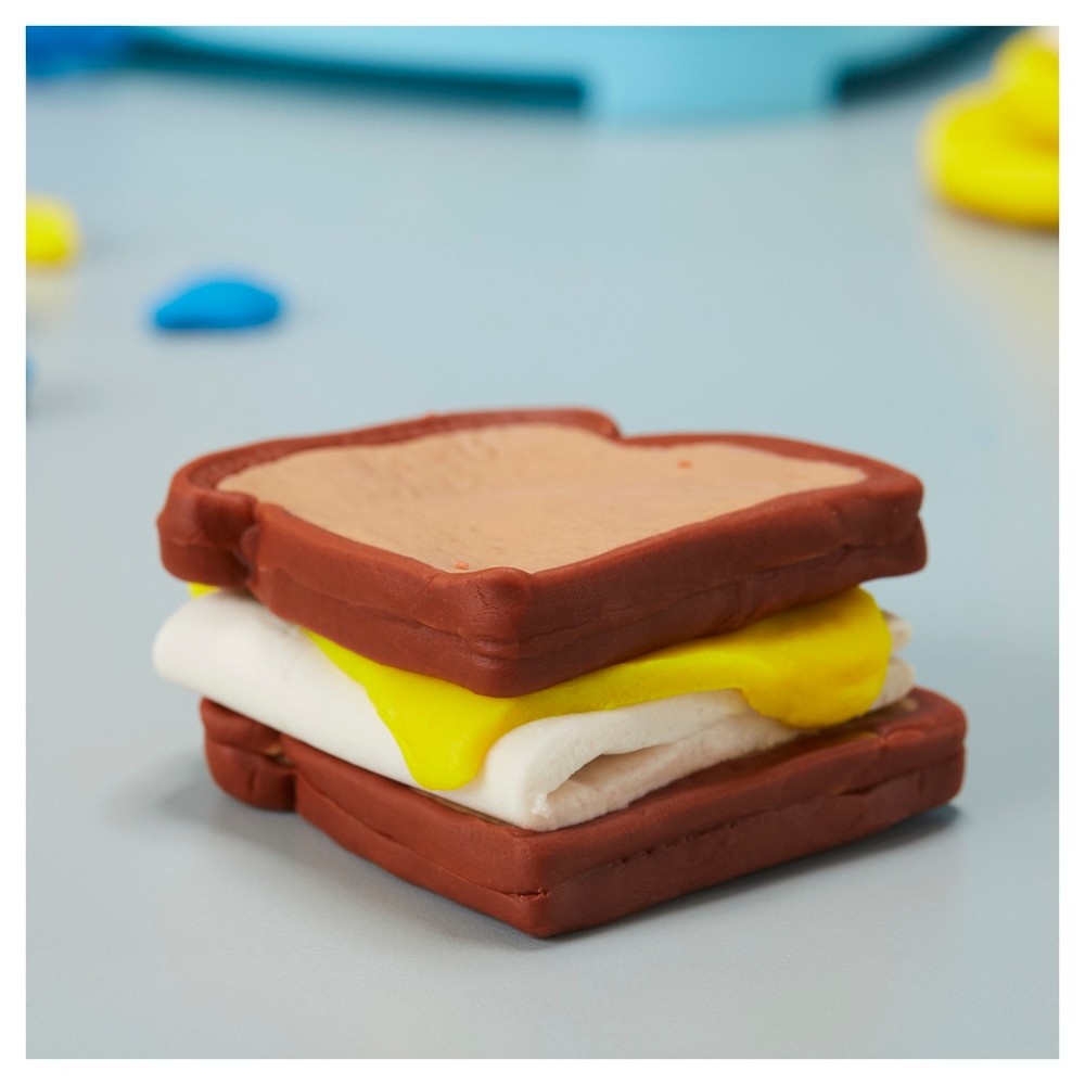 slide 9 of 18, Hasbro Play-Doh Kitchen Creations Breakfast Bakery, 1 ct