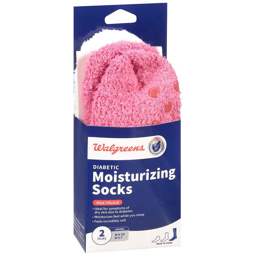 slide 2 of 3, Walgreens Women's Moisturizing Socks 7-10, 2 pair