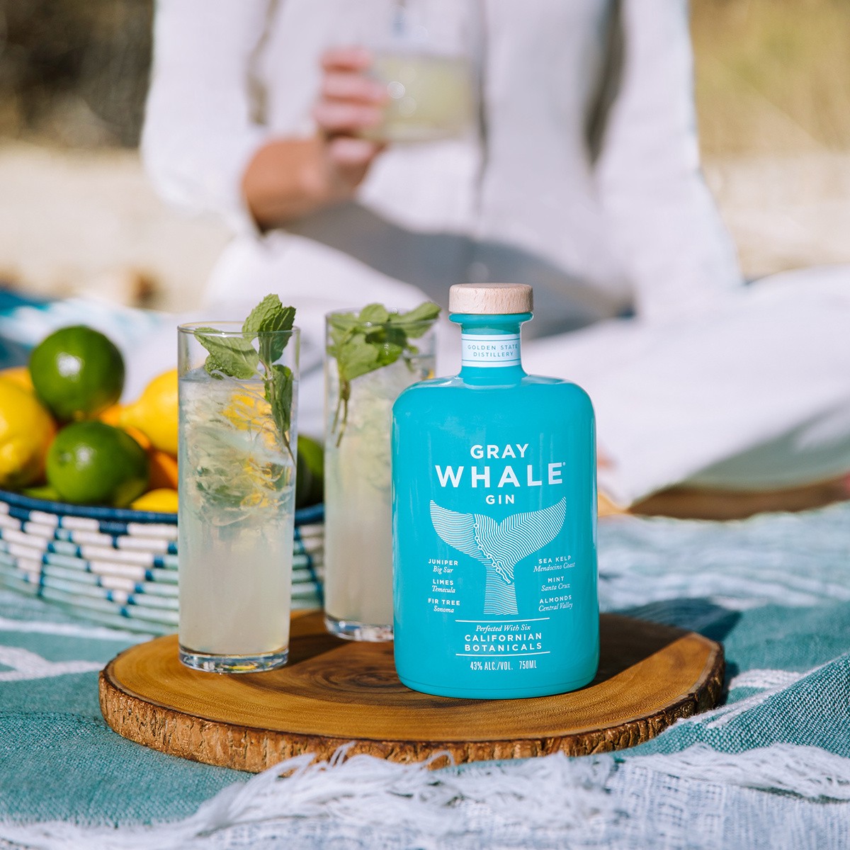 slide 4 of 5, Gray Whale Gin Californian Botanicals Gin 750 ml, 750 ml