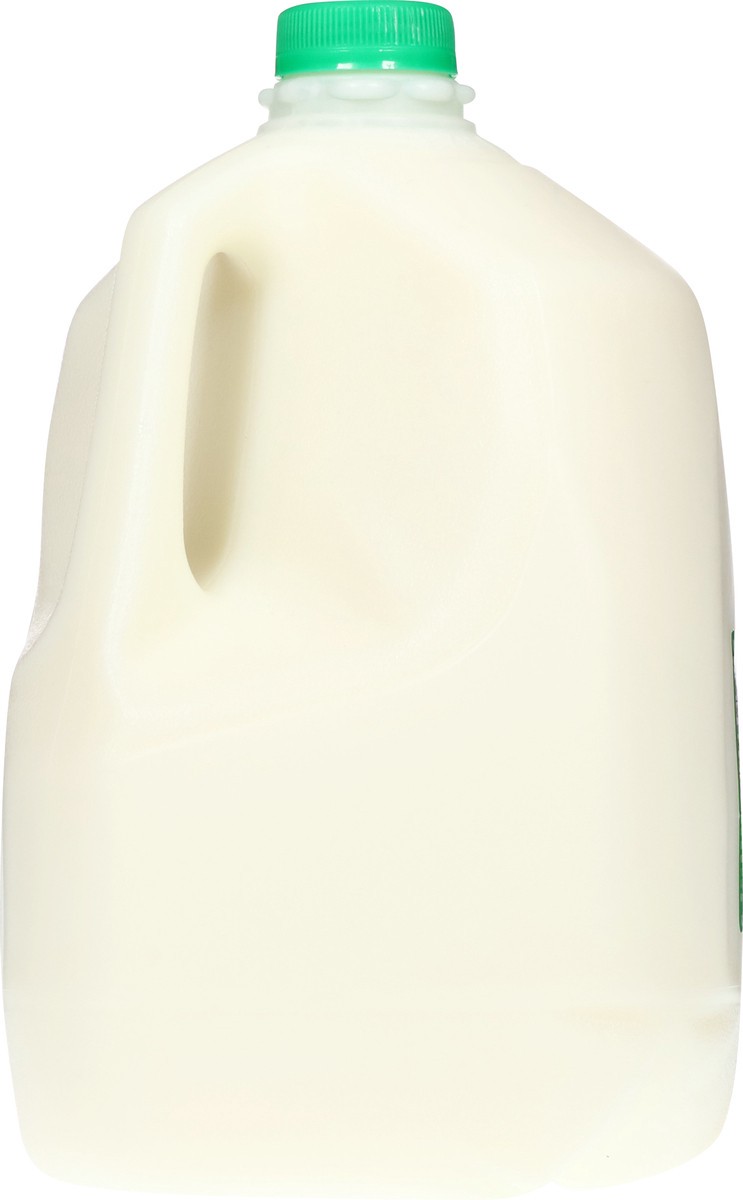 slide 7 of 13, First Street Fat Free Milk, 128 oz