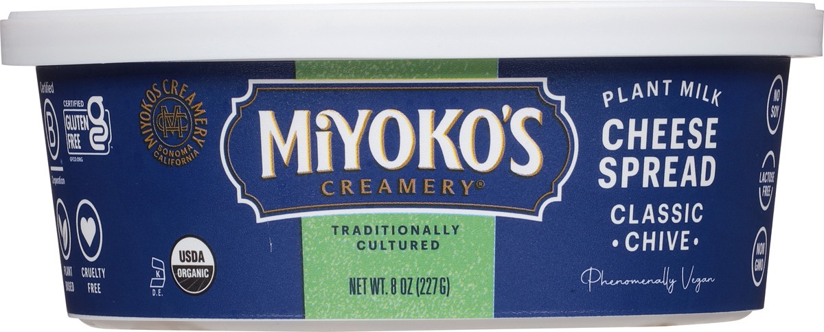 slide 4 of 14, Miyoko's Creamery Plant Milk Classic Chive Cheese Spread 8 oz, 8 oz