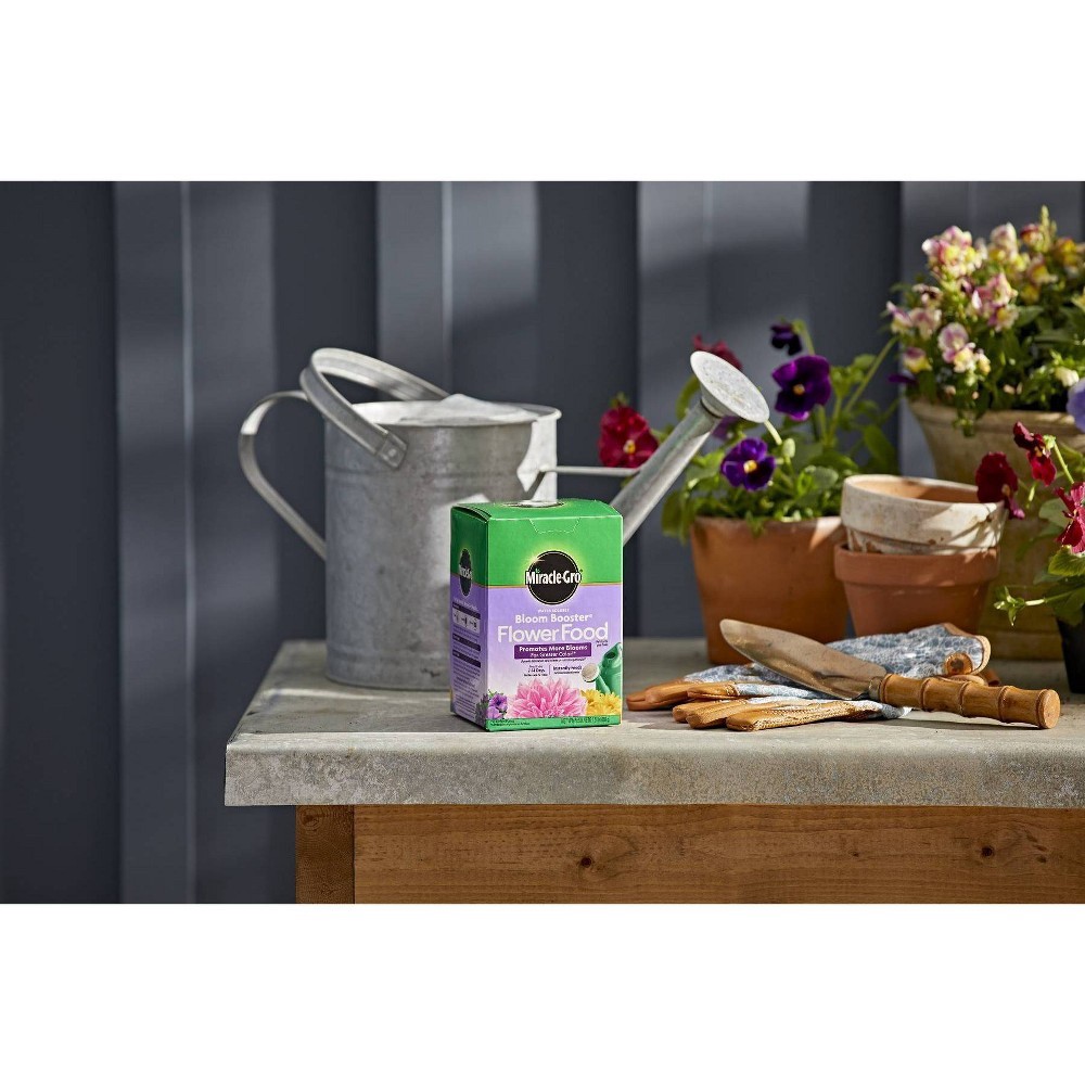 slide 5 of 11, Miracle-Gro Flower Food 1.5 lb, 1.5 lb