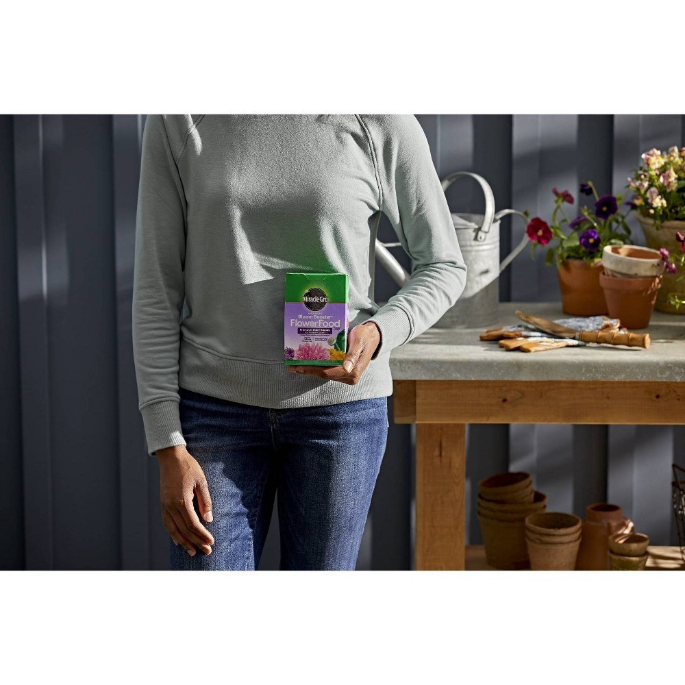 slide 9 of 11, Miracle-Gro Flower Food 1.5 lb, 1.5 lb
