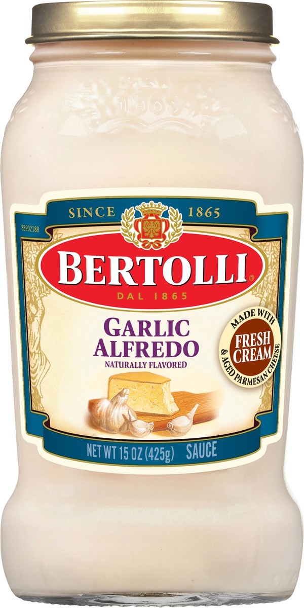 slide 7 of 13, Bertolli Garlic Alfredo with Aged Parmesan Cheese Sauce, 15 oz., 15 oz