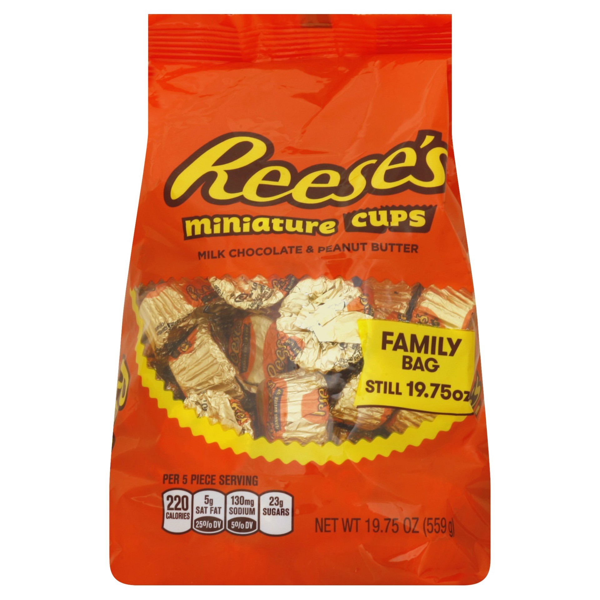 slide 1 of 10, Reese's Miniature Peanut Butter Cups Family Bag, 19.75 oz