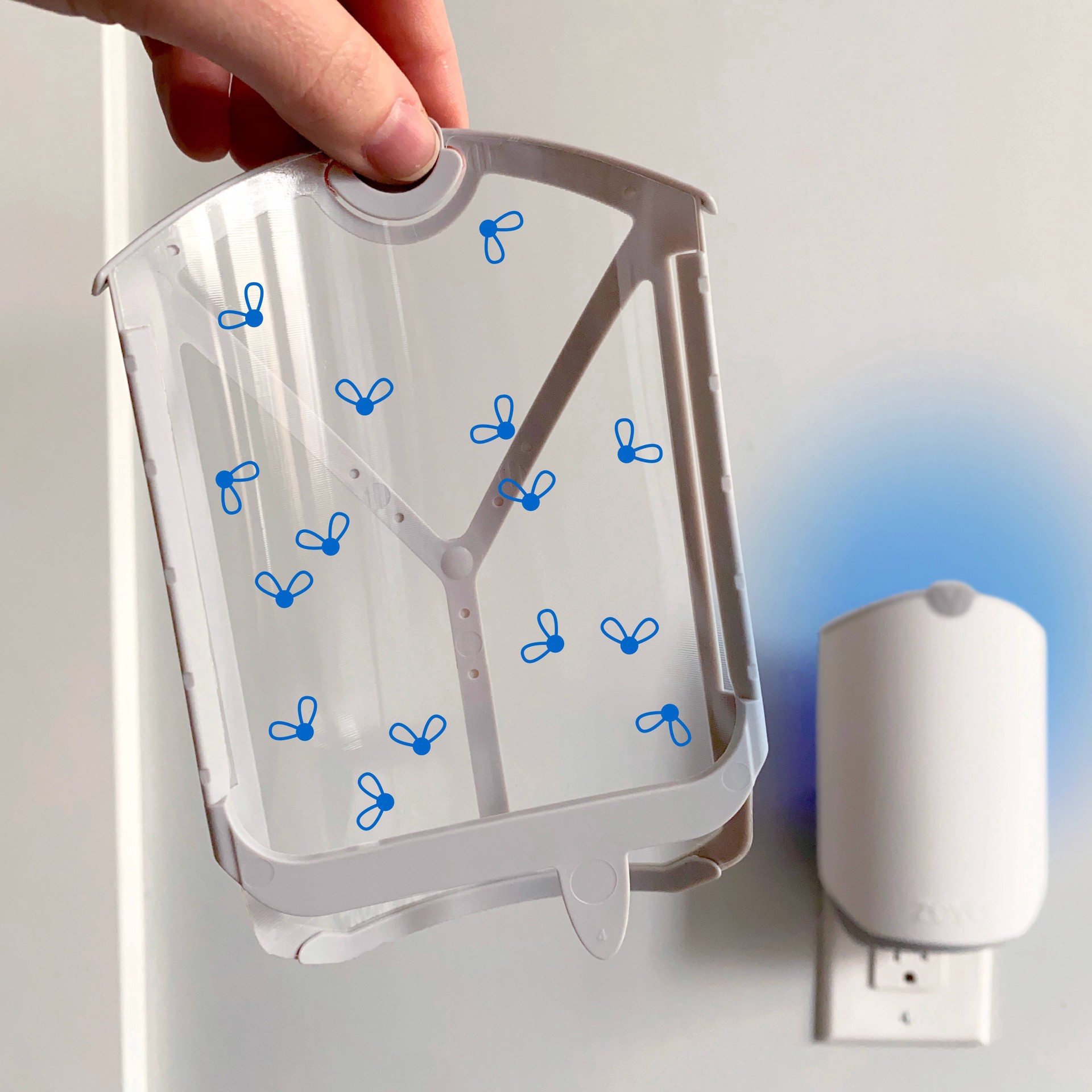 slide 6 of 11, Zevo Starter Kit Flying Insect Trap 1 ea, 1 ct