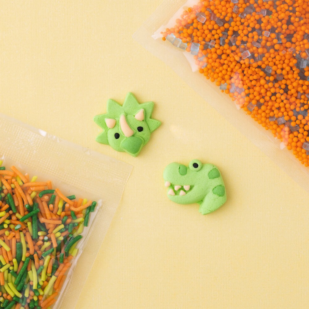 slide 4 of 4, Sweetshop™ Decorating Kit Dino, 2.35 oz