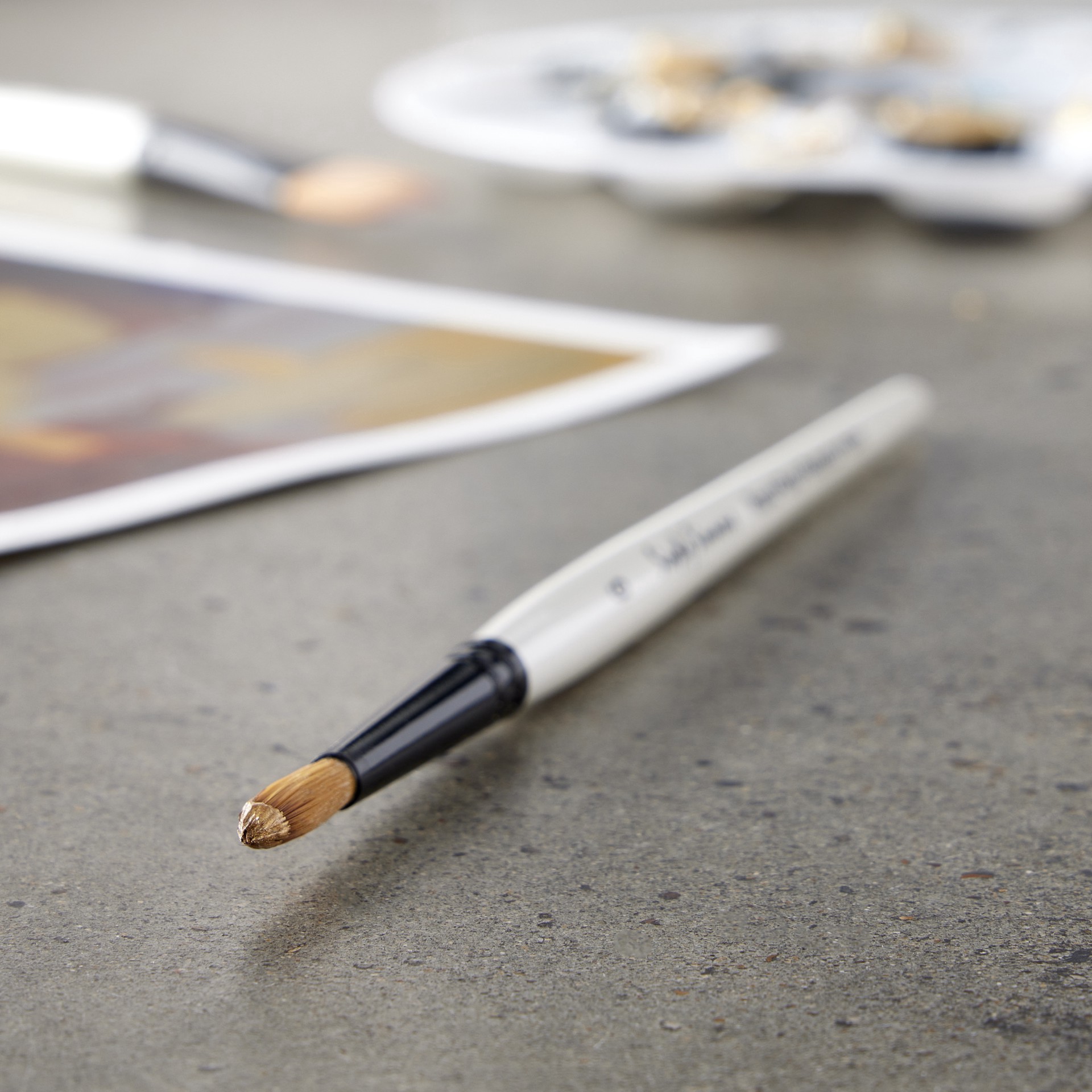 slide 2 of 2, Robert Simmons Simply Simmons Short Handle Round Brush, 1 ct