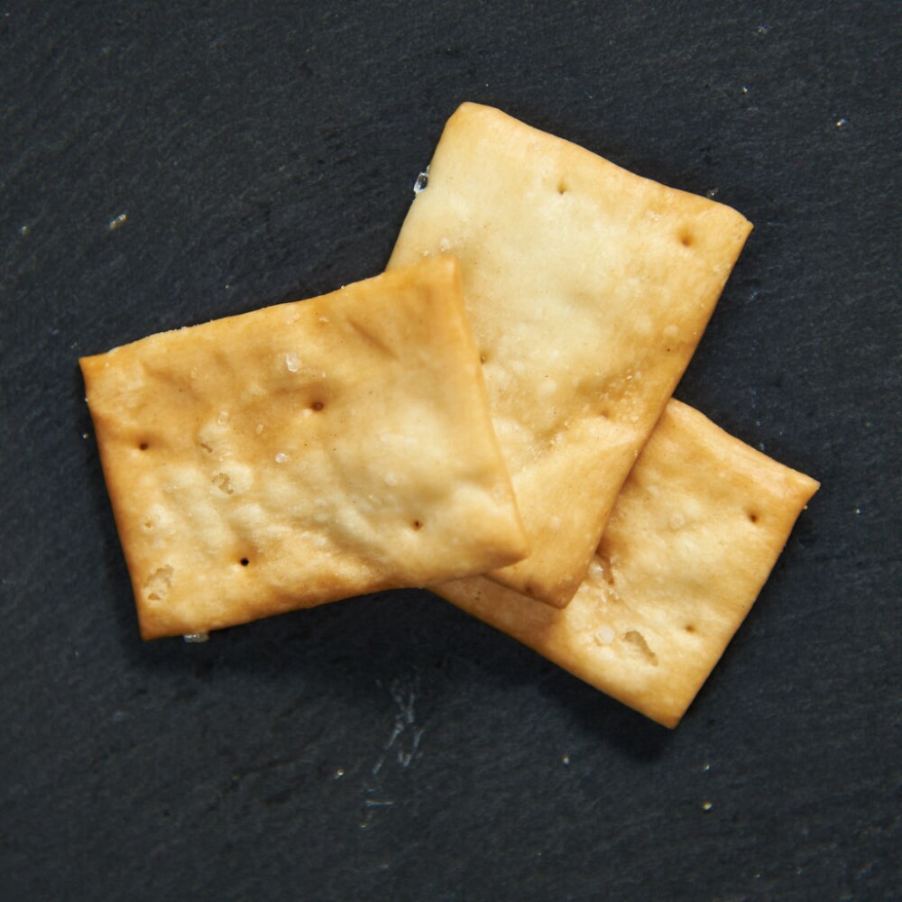 slide 2 of 2, Isola Crostini Garlic, 200 gram