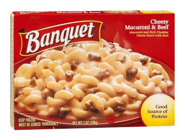 slide 1 of 1, Banquet Cheesy Macaroni & Beef, 7 oz