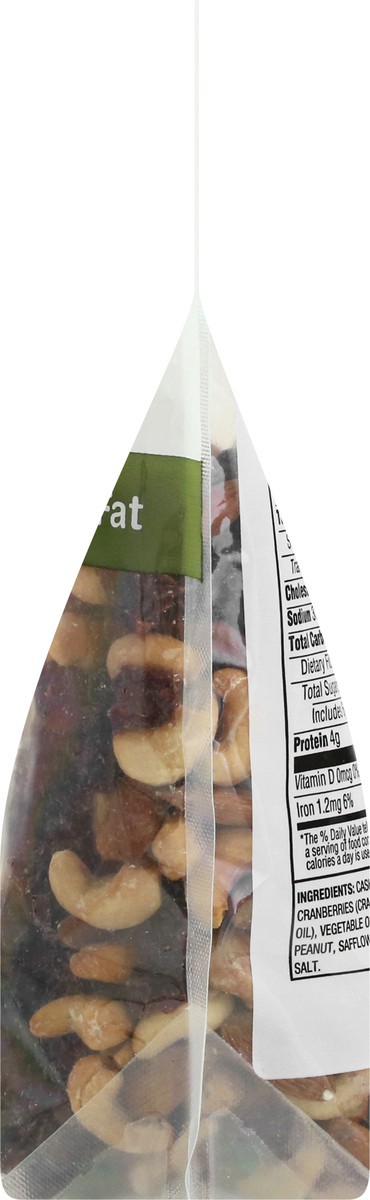 slide 9 of 12, DSD Merchandisers Almond, Cashew & Cranberry Trail Mix 18 oz, 18 oz