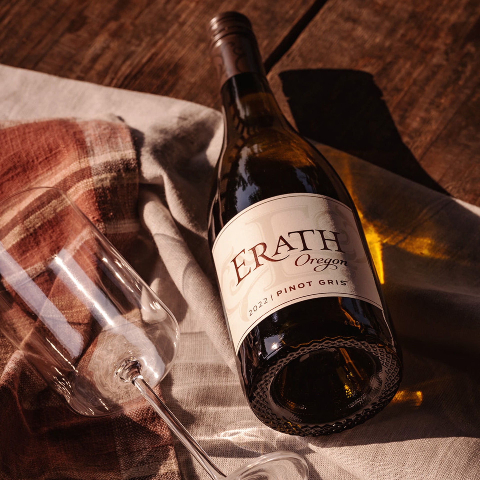 slide 2 of 7, Erath Pinot Gris, White Wine, 750 mL Bottle, 750 ml