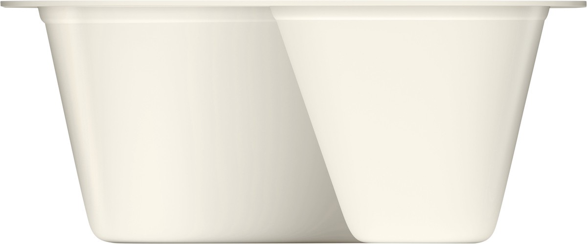 slide 4 of 9, Chobani Flip Greek Lowfat Perfect Peach Cobbler Yogurt 4.5 oz, 4.5 oz