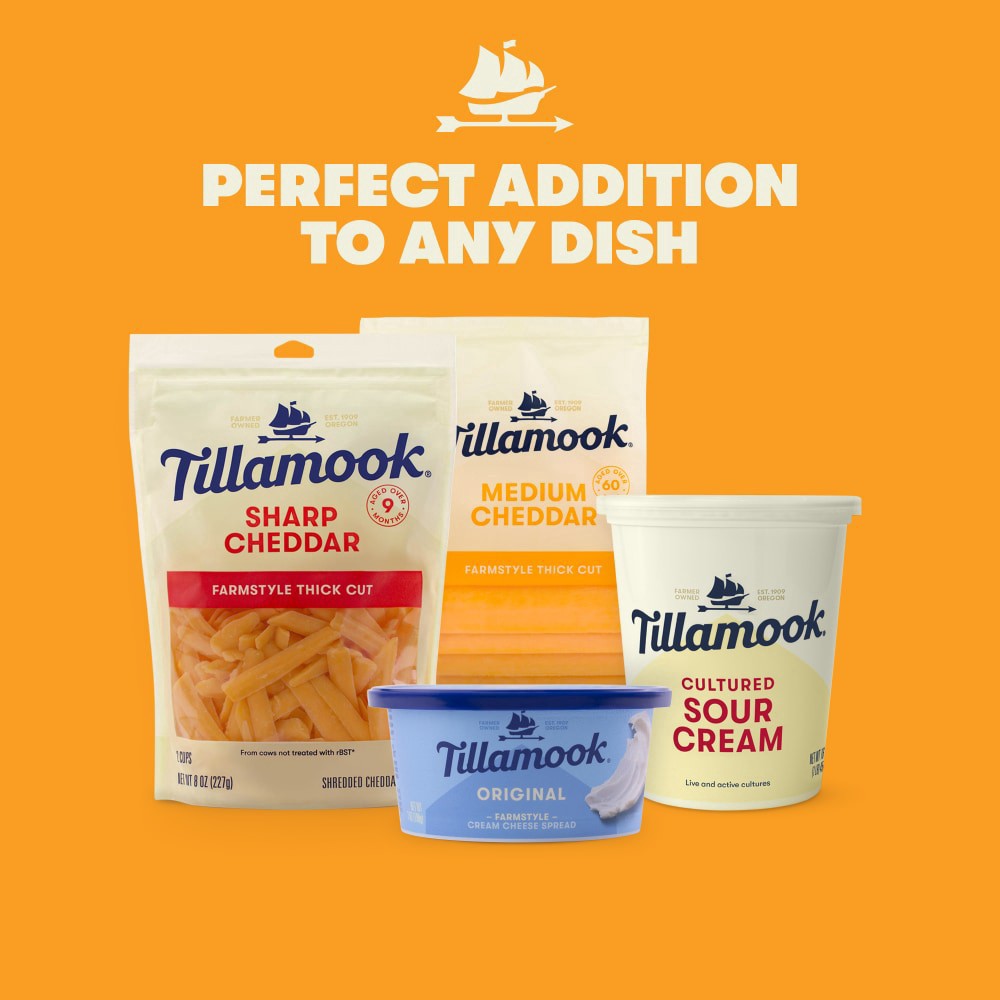 slide 5 of 6, Tillamook Sour Cream 16 oz, 16 oz