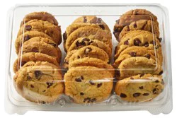 Bakery Chocolate Chip Cookies