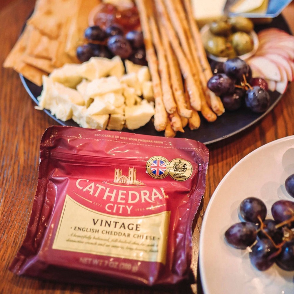 slide 4 of 4, Cathedral City Cheddar White Vintage, 7 oz